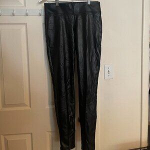 Womens HUE High Waisted Leather Leggings Size Medium